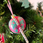 Brush & Baubles