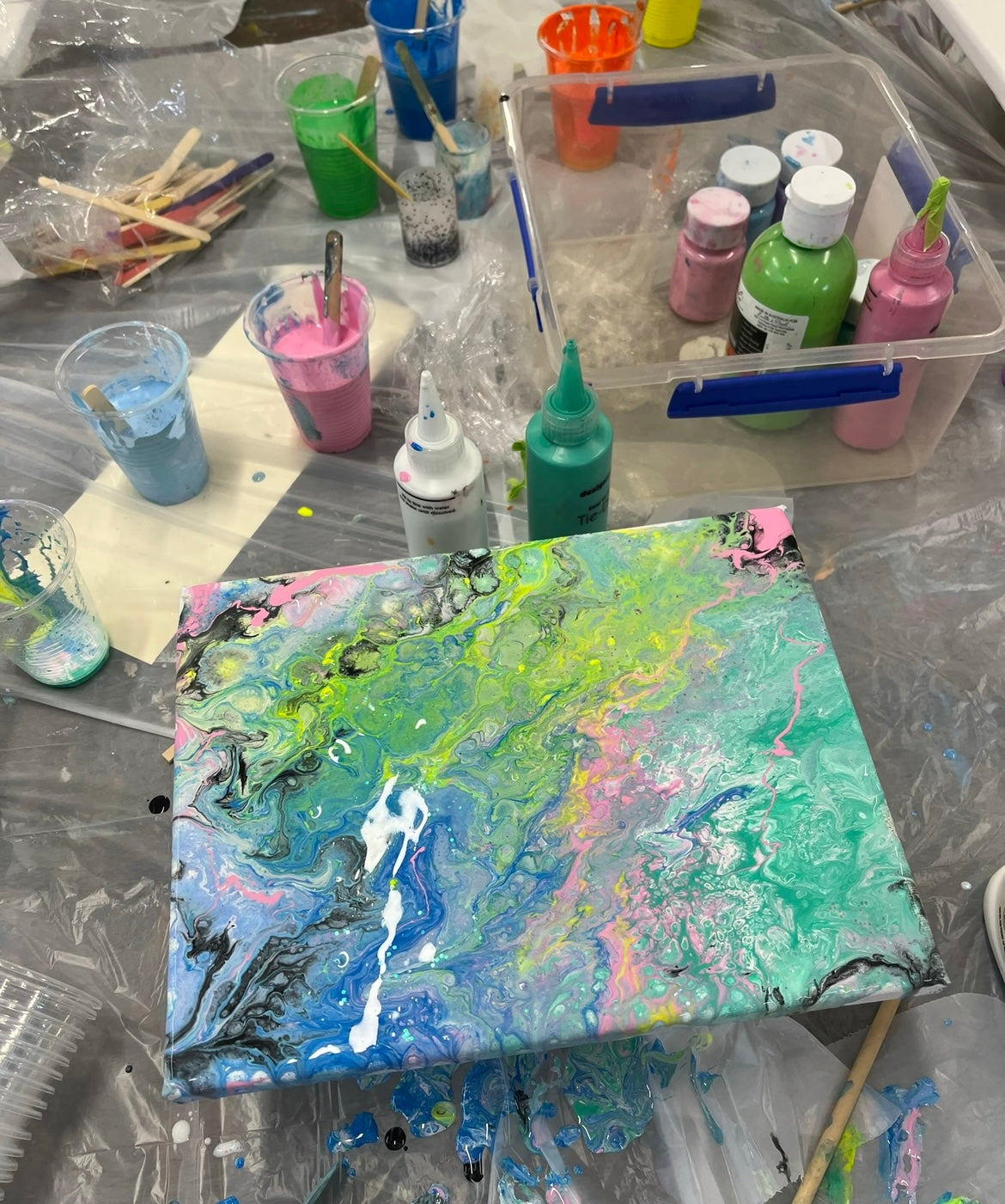 WEEKEND Workshops⭐️23rd September⭐️- Paint Pour