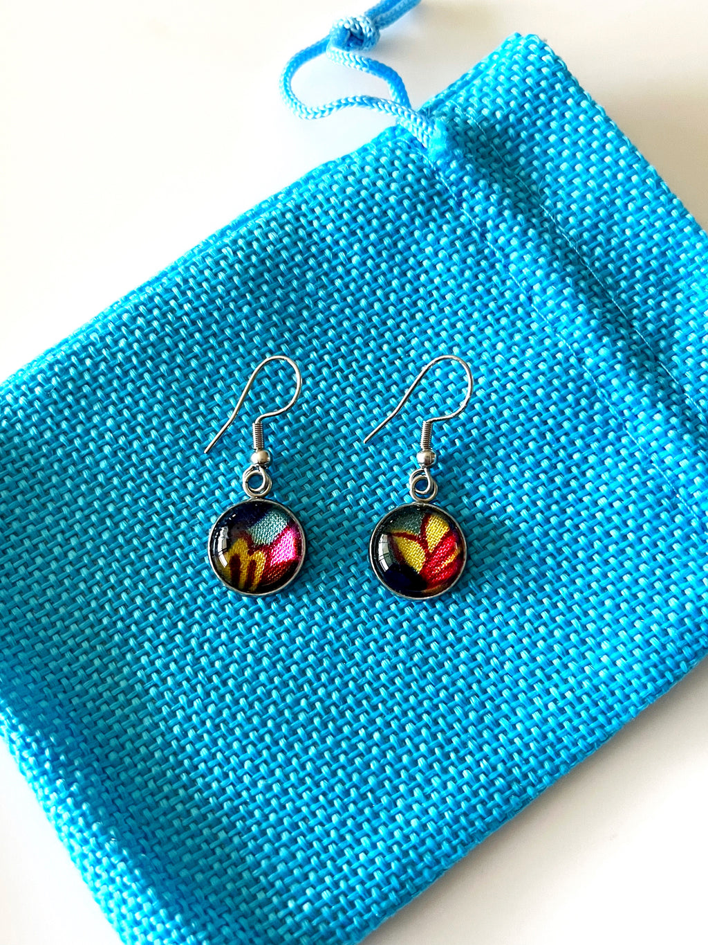 +ADD ON a pair of hypoallergenic circle hooks to your kit